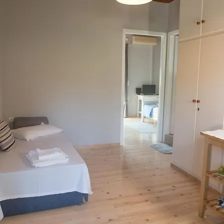 Apartament Tsonas *